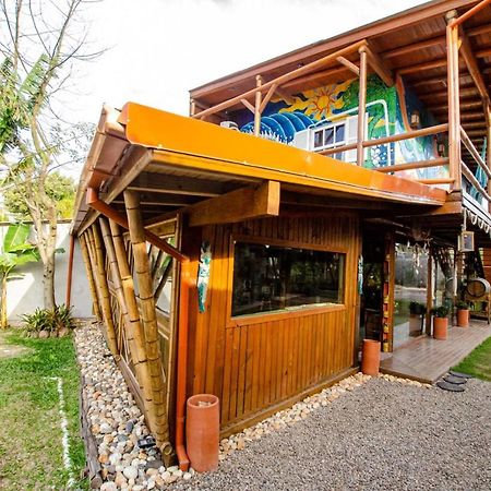 Hostel Quintal Do Rosa برايا دو روزا المظهر الخارجي الصورة